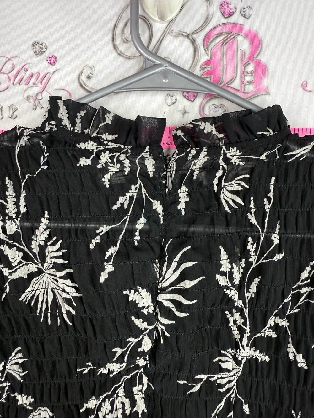 Dynamite blouse shirt smocked Black Floral Smocked Long-Sleeve Blouse - Picture 6 of 10